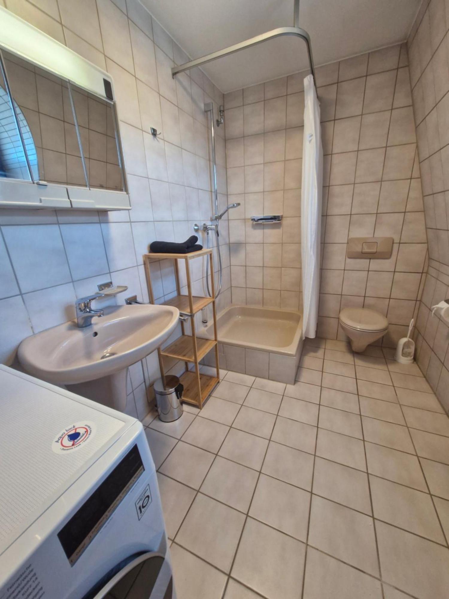 Stadtvilla Zimmervermietung Heidenheim an der Brenz Buitenkant foto